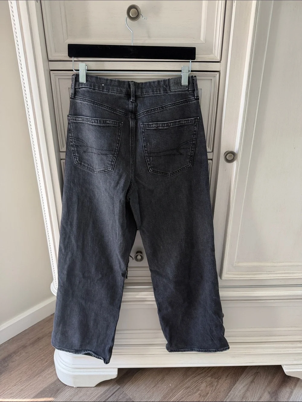 American Eagle Outfitters Black Distressed Relaxed Jeans for women